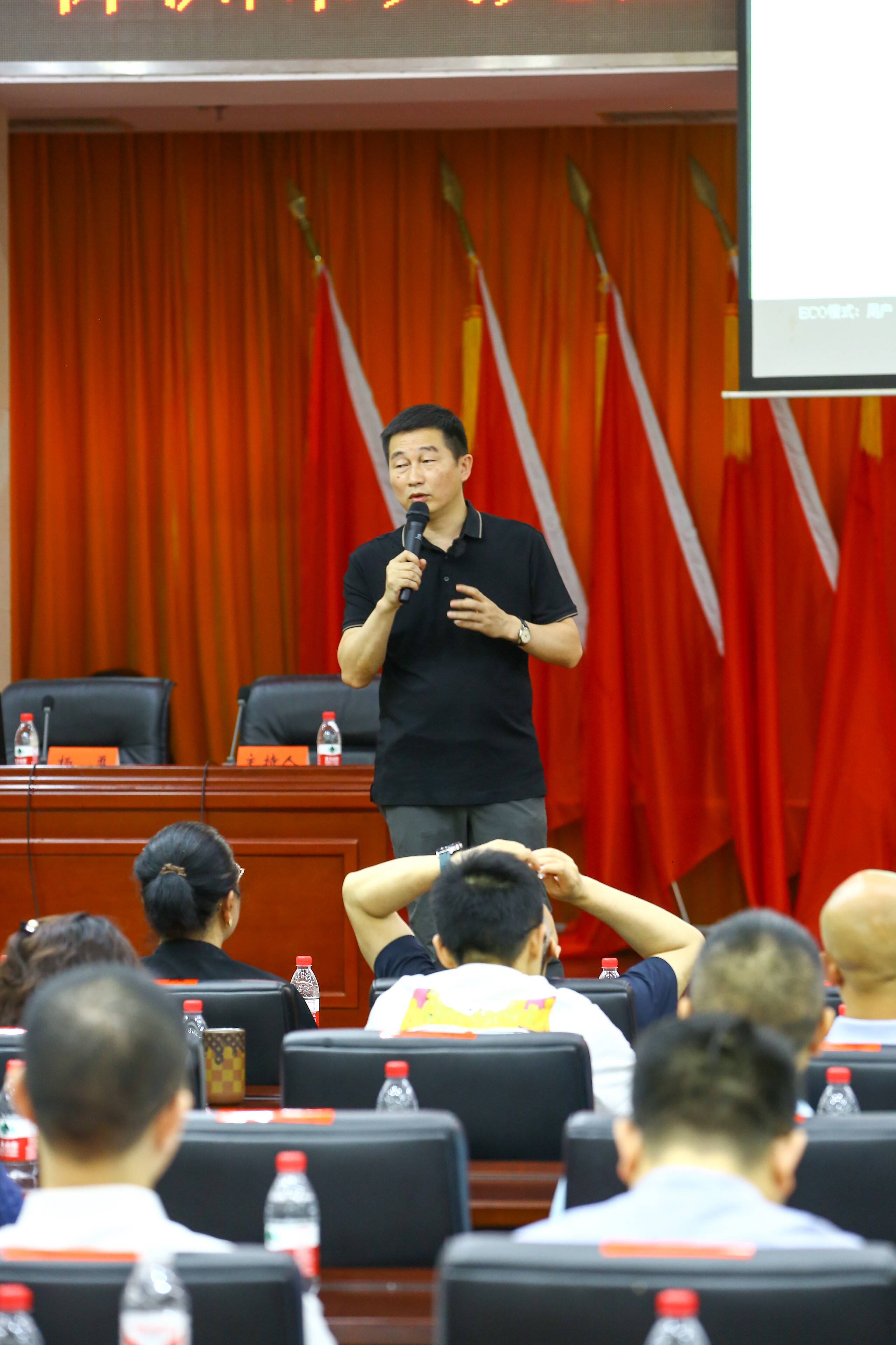 神農(nóng)中醫(yī)館 神農(nóng)中醫(yī)館