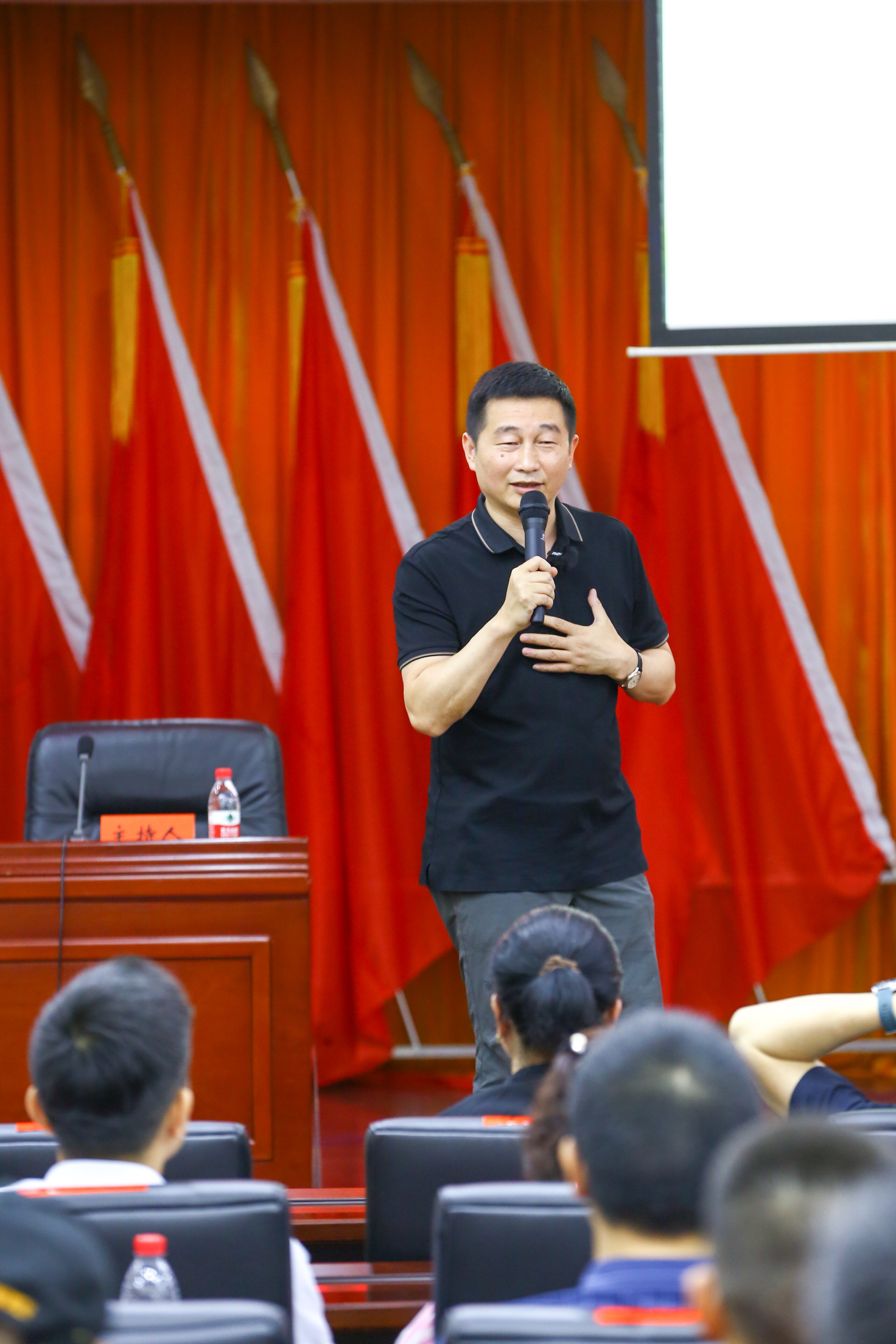 神農(nóng)中醫(yī)館 神農(nóng)中醫(yī)館